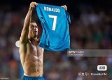 Retro Real Madrid Third Long Sleeve  Player  1:1 Quality Soccer Jersey  2017-2018
