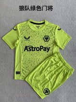 Wolves goalkeeper green Kids 1:1 Quality Soccer Jersey  23-24