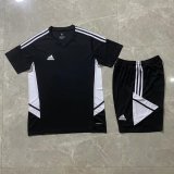 Adidas T  shirt  720