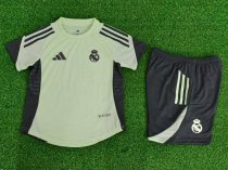 Real Madrid player  Kids 1:1 Quality Soccer Jersey  25-26