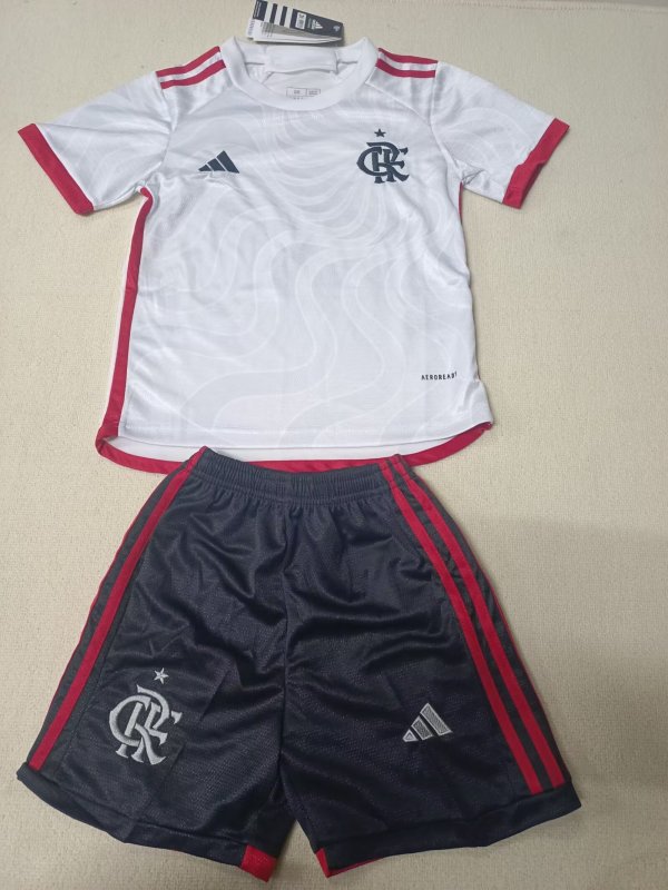 Flamenco  away  Kids  24-25