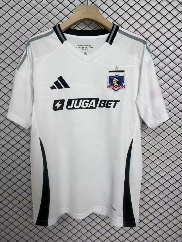 Colo-Colo home Fans  25-26