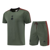 Bayern Munich T-shirt  Green 1:1 Quality Soccer Jersey  25-26