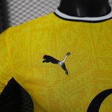 Dortmund Home  Player 1:1 Quality Soccer Jersey  26-27