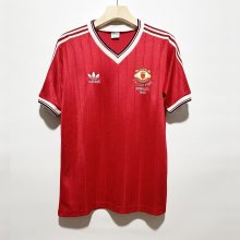 Retro Manchester United Stadium 没有广告 1:1 Quality Soccer Jersey  1982-1983