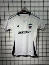 Colo-Colo home  women Fans  25-26
