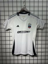 Colo-Colo home  women Fans  25-26