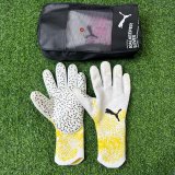 Puma  glove
