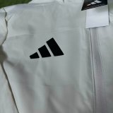 Bayern Munich  Windbreaker  Interchange Jacket Black  White 1:1 Quality Soccer Jersey  25-26