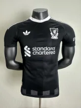 Liverpool  goalkeeper  player  1:1 Quality Soccer Jersey  25-26