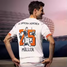 #25 MULLER Bayern Munich  Away Player 1:1 Quality Soccer Jersey  25-26