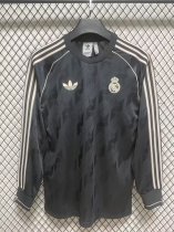 Real Madrid  Retro commemoration Long sleeves Fans  1:1 Quality Soccer Jersey    24-25