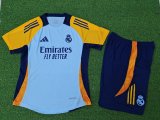 Real Madrid thaining  kids player  1:1 Quality Soccer Jersey  24-25