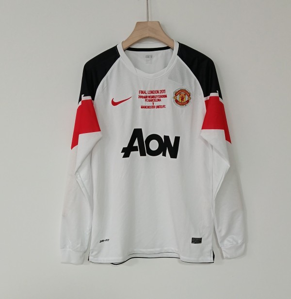 Retro Manchester United Long Away 1:1 Quality Soccer Jersey  2010-2011