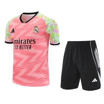 Real Madrid  Training  Fans Kits  1:1 Quality Soccer Jersey 25-26 (Kids And Man )