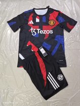 Manchester United training Fans  1:1 Quality Soccer Jersey    25-26