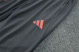 Bayern Munich Training  Tracksuit  Grey  (Kids And Man )  1:1  25-26