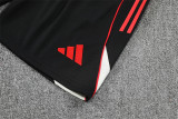 Liverpool  Training  Black Fans Kits  1:1 Quality Soccer Jersey 25-26 (Kids And Man )