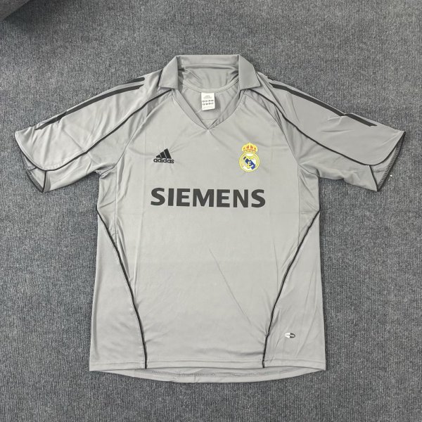 Retro Real Madrid Third Away 1:1 Quality Soccer Jersey  2005-2006