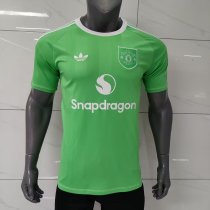 Manchester United Goalkeeper Fans 1:1 Quality Soccer Jersey    25-26
