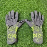 Puma  glove