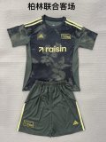 Union Berlin Away Fans (kids and man ) 1:1 Quality Soccer Jersey  25-26