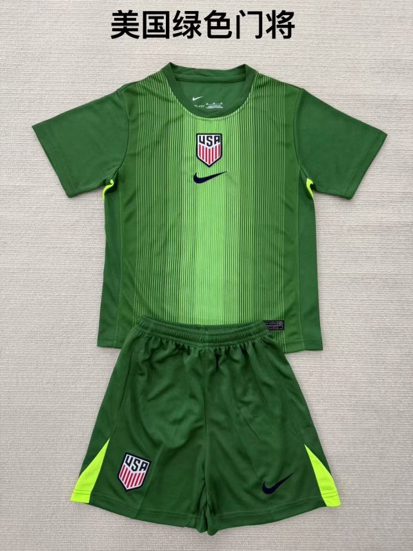 Usa Green Goalkeeper Fans  (Kids and Man)  1:1 Quality Soccer Jersey  25-26