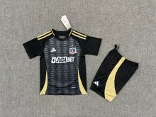 Colo-Colo away Kids  25-26