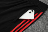 Bayern Munich Training  Fans Kits  1:1 Quality Soccer Jersey 25-26 (Kids And Man )