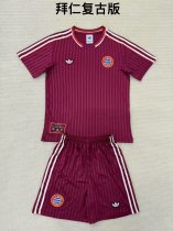 RetroBayern Munich  T-shirt  Special Edition Fans 1:1 Quality Soccer Jersey   25-26