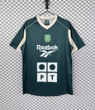 Retro Sporting Lisbon Training 1:1 Quality Soccer Jersey  2000-2001