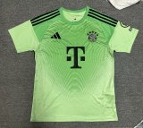 Bayern Munich Goalkeeper   1:1 Quality Soccer Jersey  25-26