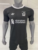 Liverpool goalkeeper Fans 1:1 Quality Soccer Jersey  25-26