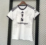 Manchester United Two away fans 1:1 Quality Soccer Jersey 26-27