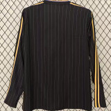 2025/26 M Utd Black Retro Style Fans Long Sleeve Soccer Jersey
