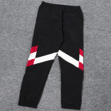 2024/25 M Utd Black Windbreaker Embroidered Logo 刺绣队徽（A Set）
