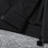 2024/25 M Utd Black Windbreaker Embroidered Logo 刺绣队徽（A Set）