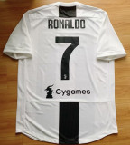 2018/19 JUV Home Player Version Retro Soccer Jersey (Have Patch 带胸前盾和圆）