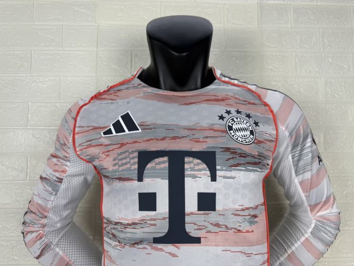 Bayern Munich Home Player Long Sleeve Jersey 25/26