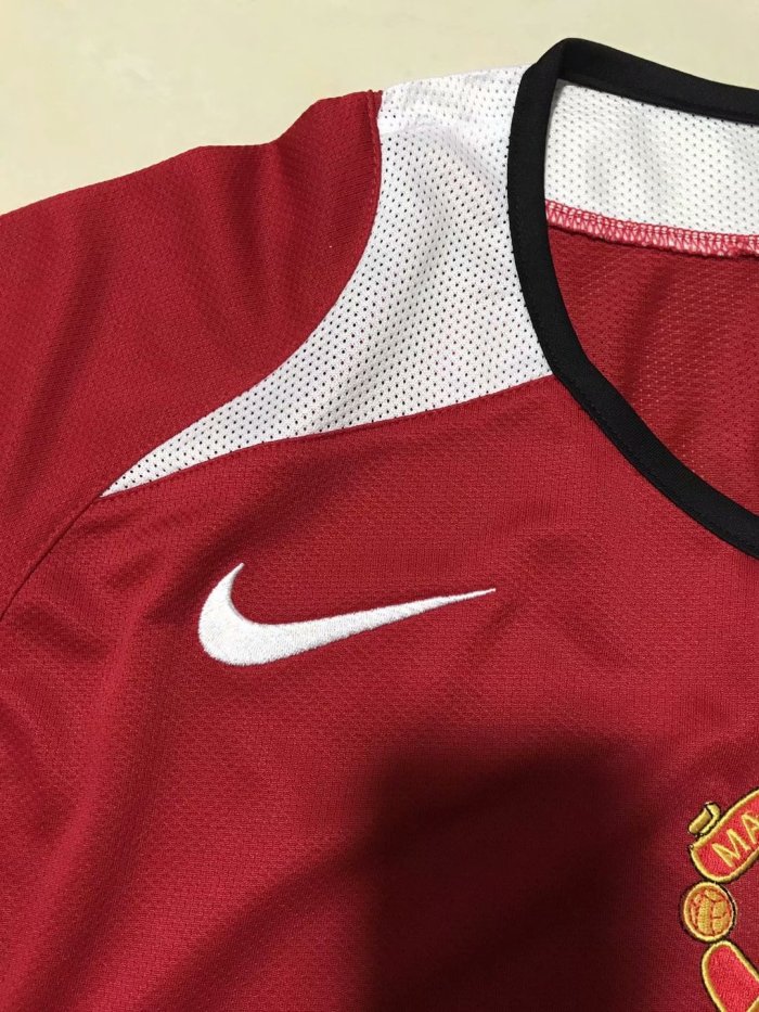 Manchester United Home Retro Jersey 04/06