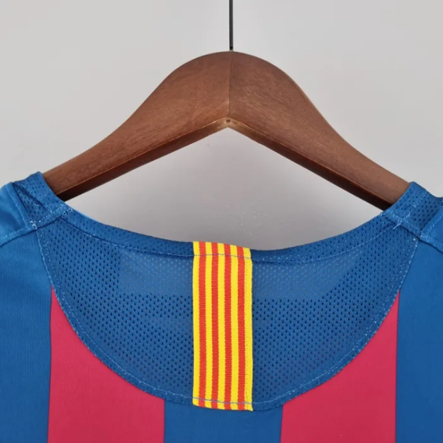 Barcelona Home Long Sleeve Retro Jersey 2005/06