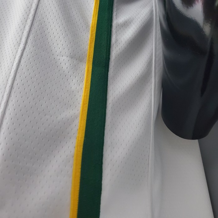 Kyrie Irving Boston Celtics White Platinum Limited Swingman Jersey