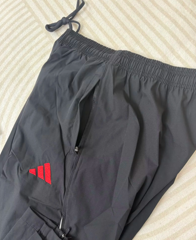 Liverpool Training Windbreaker 2025