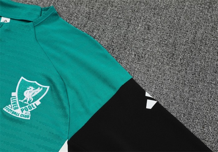 Liverpool Kids Training Suit 25/26