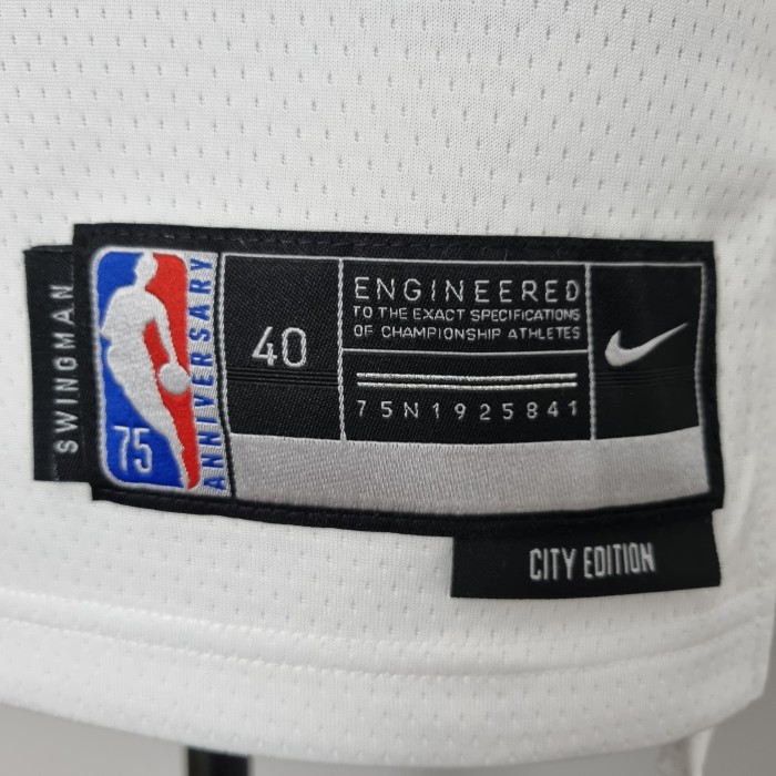 Carmelo Anthony New York Knicks 75th Anniversary Swingman Jersey White
