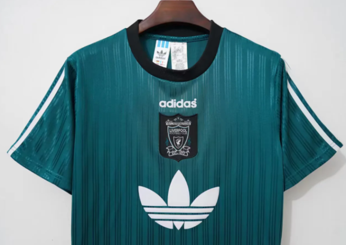 Liverpool Bringback 95-96 Special Edition Blackout Jersey