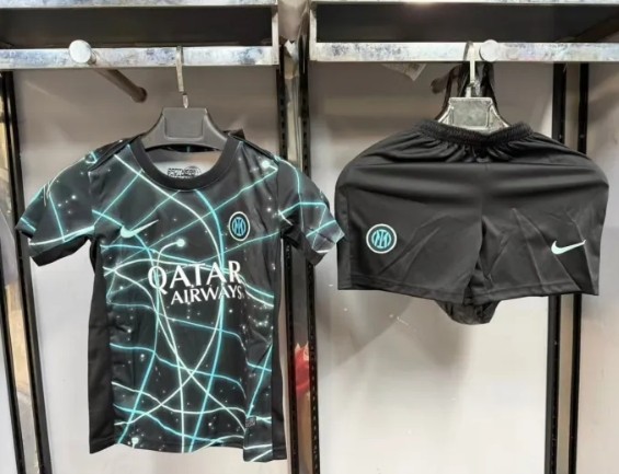 Inter Milan Pre Match Kids Suit 25/26