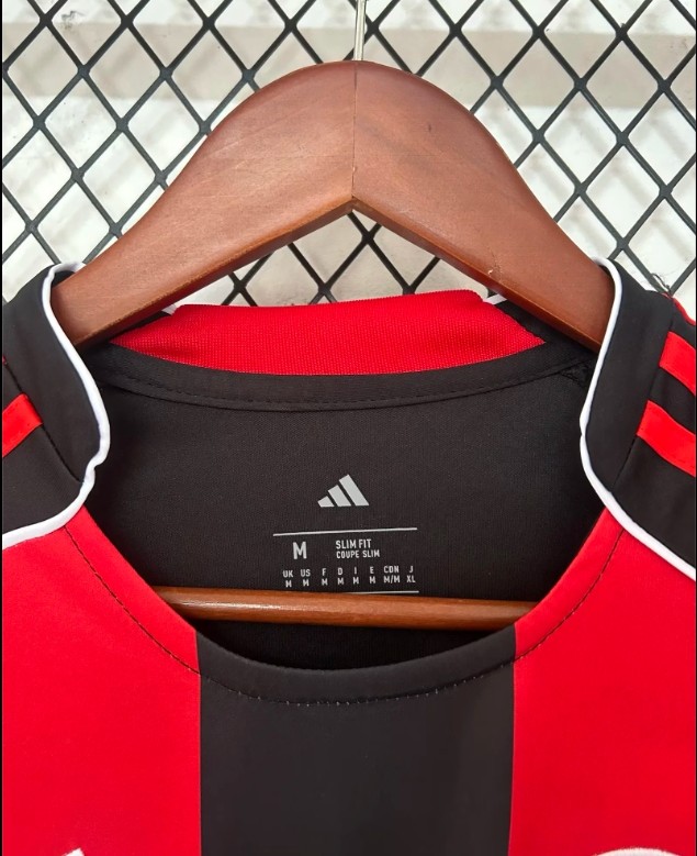 Frankfurt Home Man Jersey 2025-26