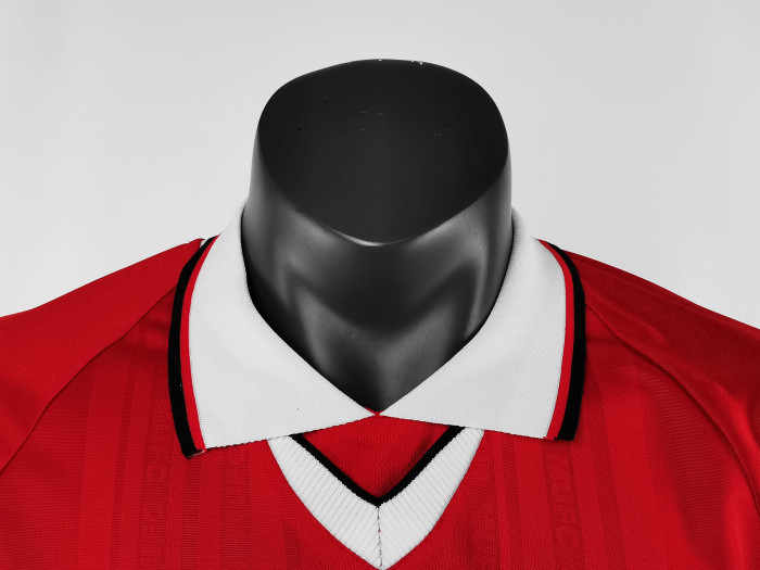 Manchester United Home Champions' League Final Retro Jersey 1998/99