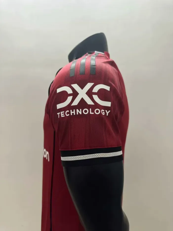 Manchester United Home Player Jersey 25/26